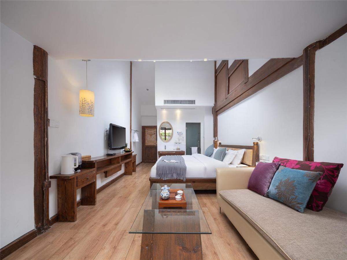Lijiang Merry Inn Экстерьер фото