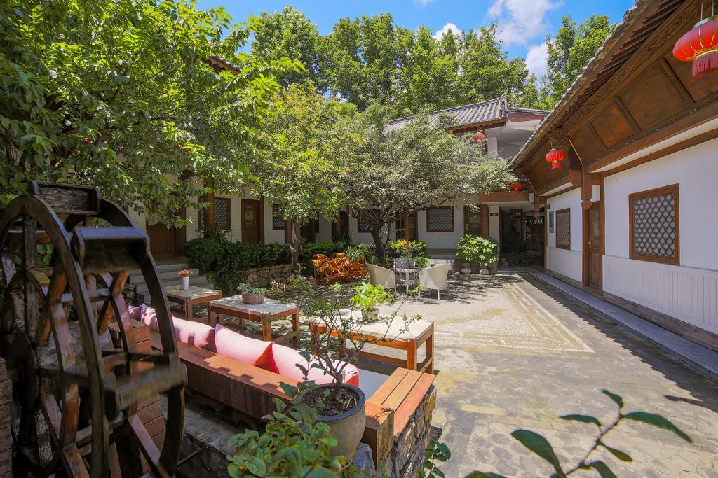 Lijiang Merry Inn Экстерьер фото