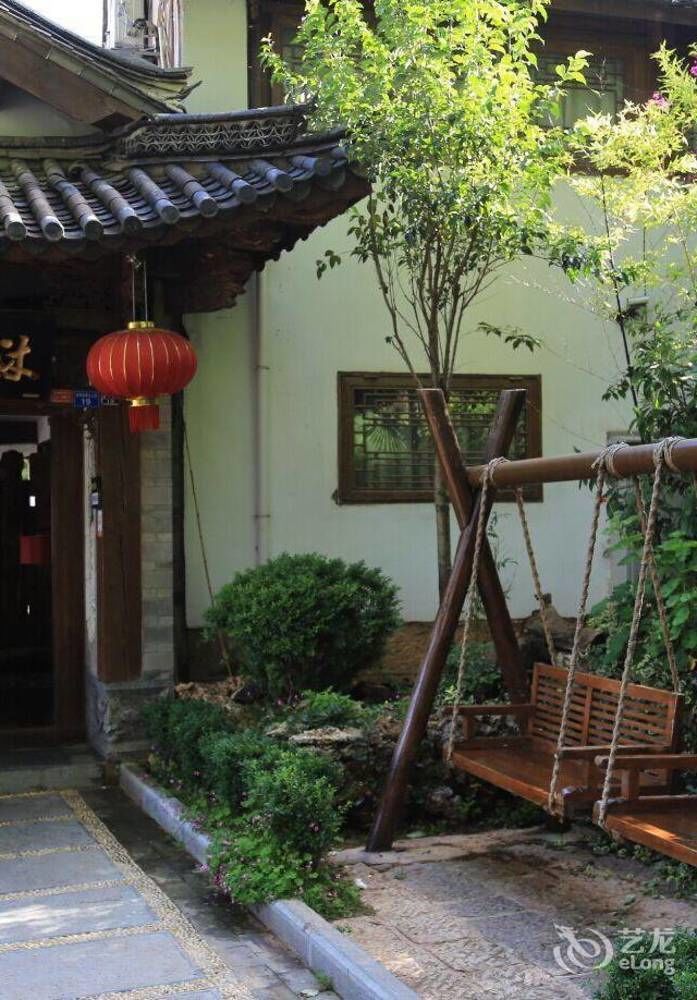 Lijiang Merry Inn Экстерьер фото